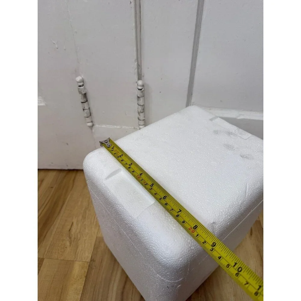 Small White Styrofoam Insulated Cooler Box with Lid